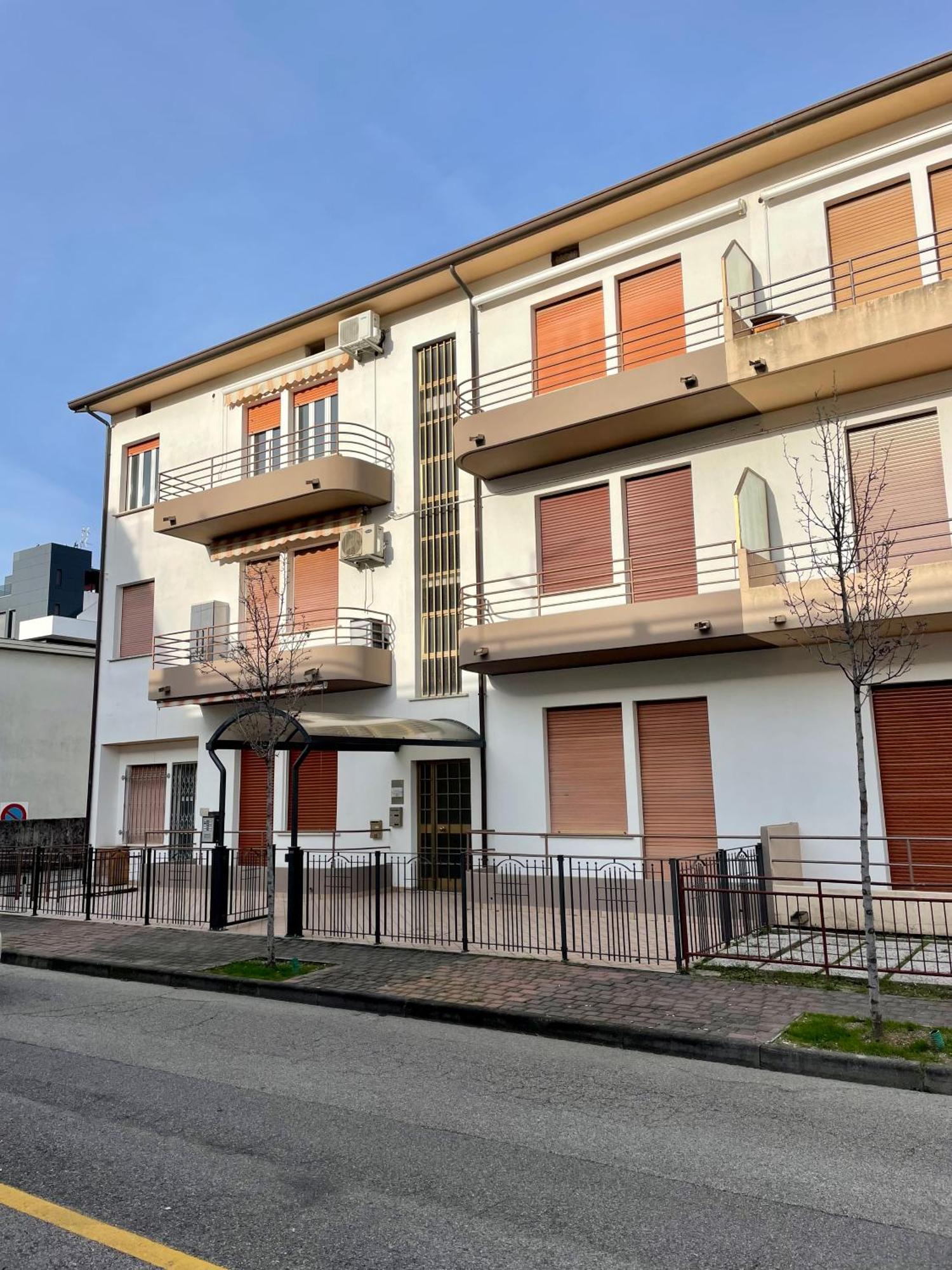 Tommy 1 Apartment Lignano Sabbiadoro Luaran gambar